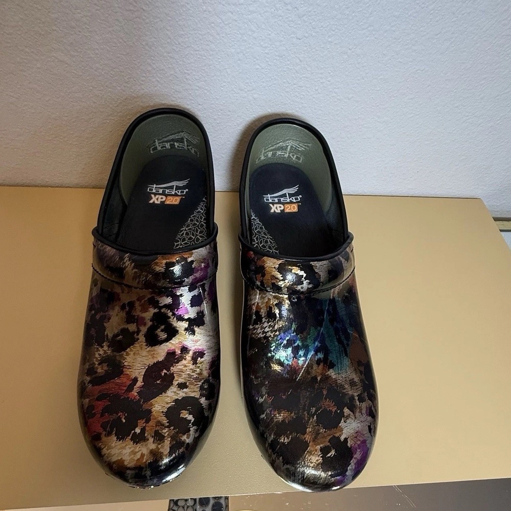 NEW Box Dansko XP 2.0 Clog Multi Color Leopard Swirl Nurse Doctor EU 38 US 7.5/8 - Picture 13 of 16